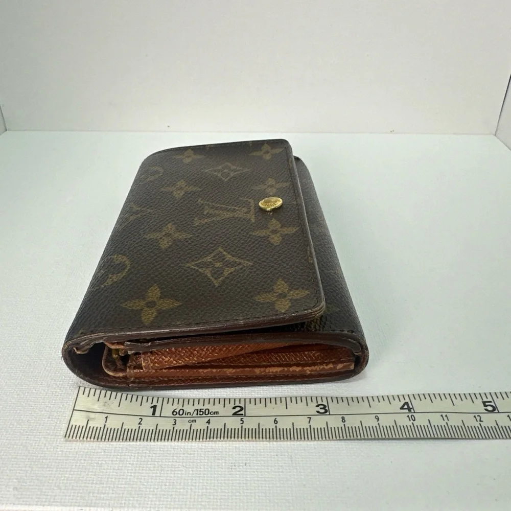 Louis Vuitton Dark Brown Monogram Wallet - Picture 5 of 8